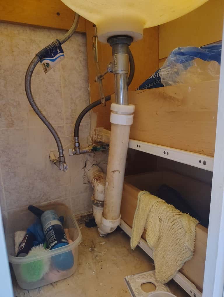 Kitchen Sink Replacement and Connection - 3