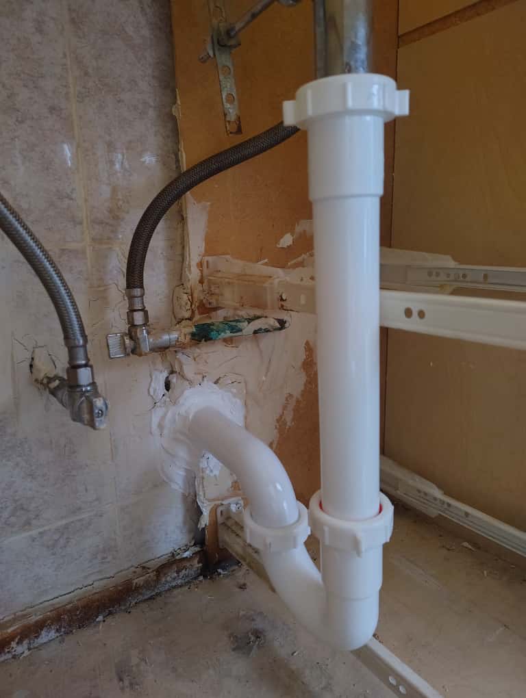 Kitchen Sink Replacement and Connection - 5